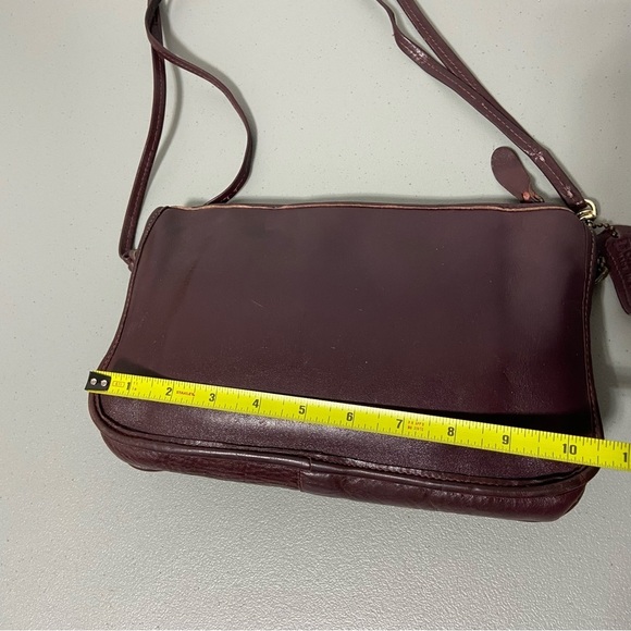 Dorcelle Made in USA Vintage Shoulder Handbag Purse Dark Maroon Burgundy Leather - Picture 5 of 10